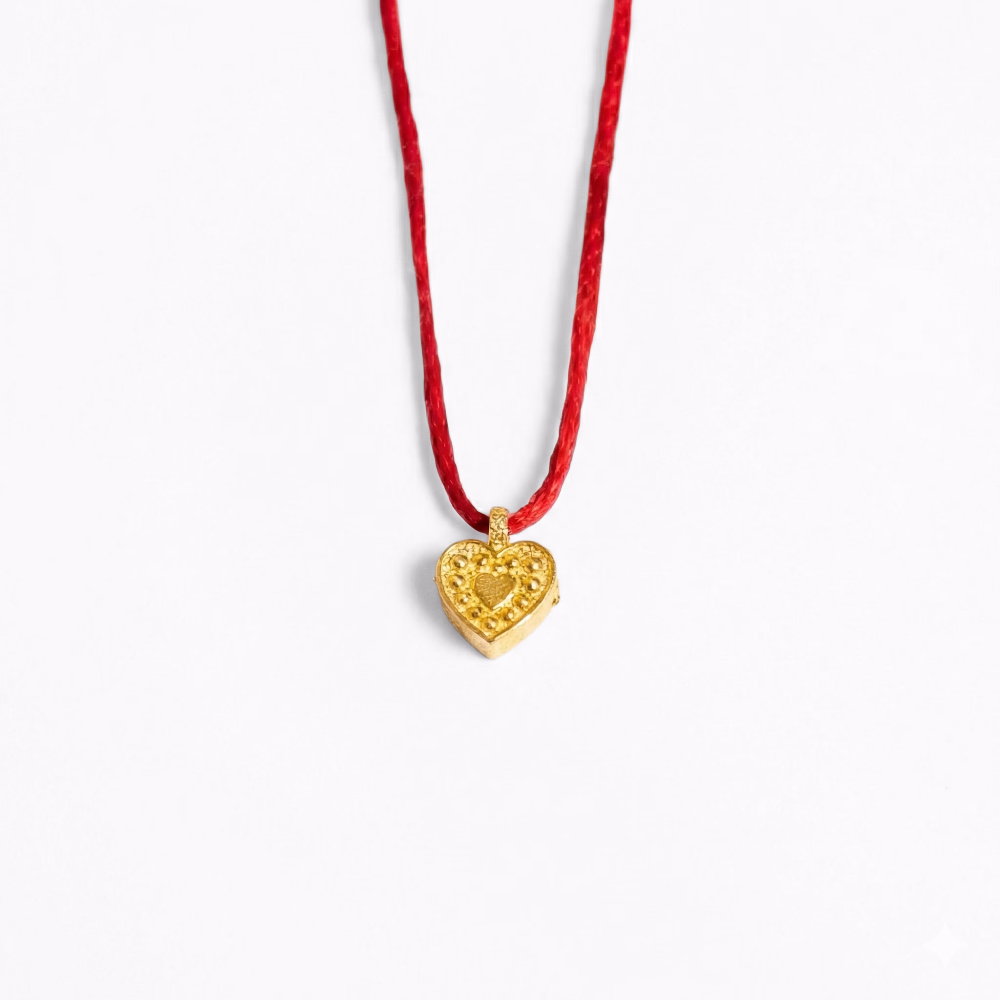 zahmeri-alya-kalp-kolye-kirmizi-ipli-altin-kaplama